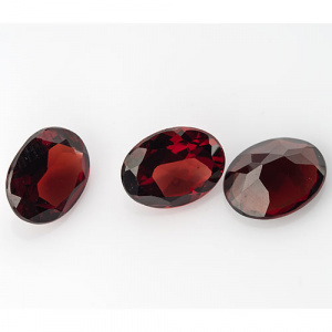 Гранат Овал 9.0*7.0