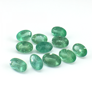 Изумруд Овал 6.0*4.0 4/Г3 /lll